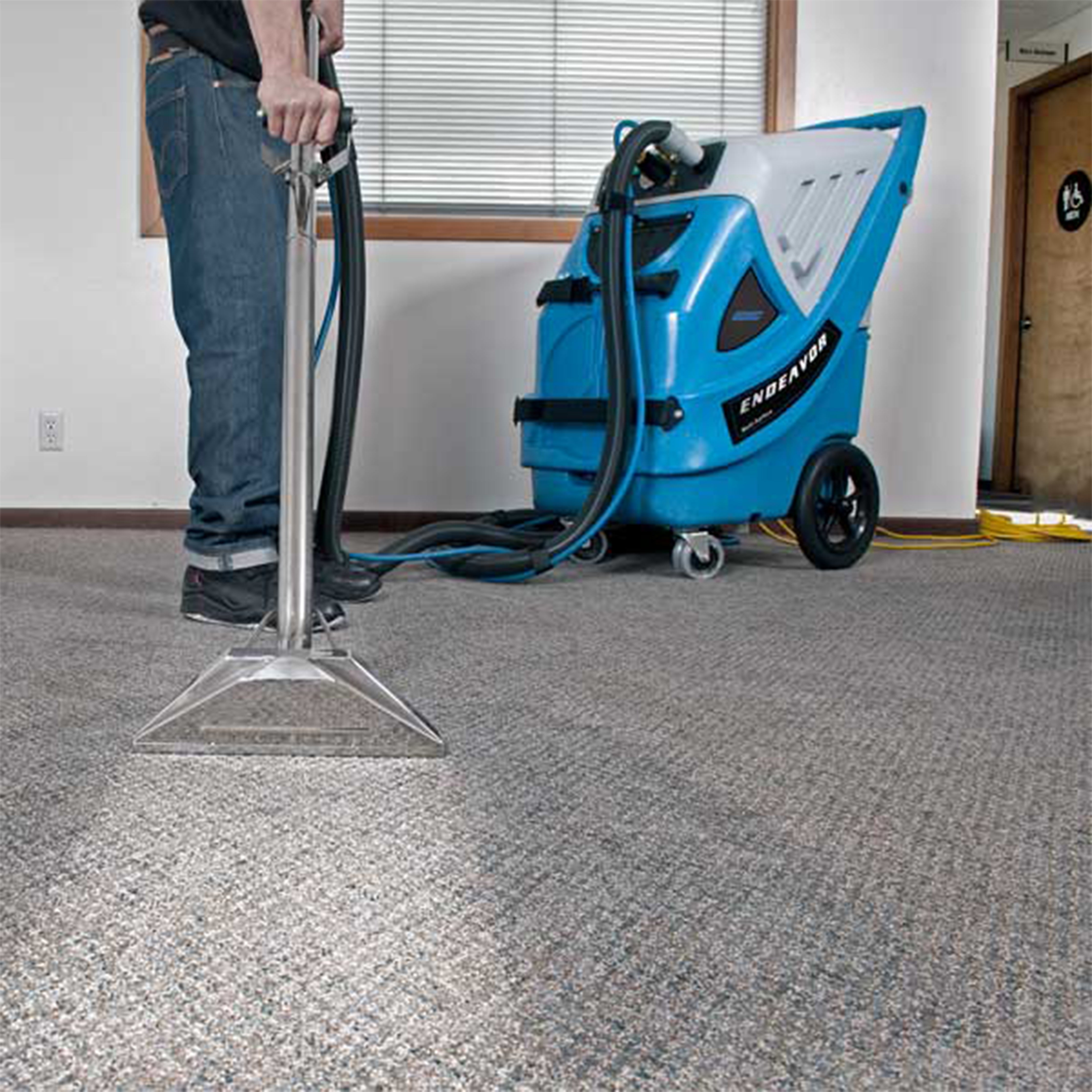 EDIC Endeavor Multi-Surface Cleaning System 9000i-HS  9000i-HSH