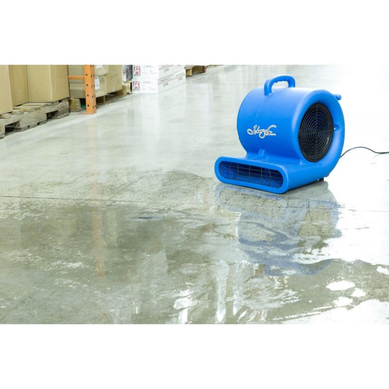 Johnny Vac Blower / Fan / Floor Dryer JV3004MULTI drying a wet floor